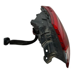 2015-2016 Chrysler 200 Right Passenger Tail Light Assembly BDM92402000 OEM - actual used OEM auto part, photo 2