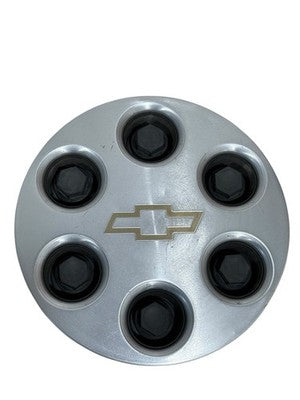 Chevrolet 2000-03 Suburban Silverado Tahoe 15004143 Wheel Center Cap - actual used OEM auto part, photo 1