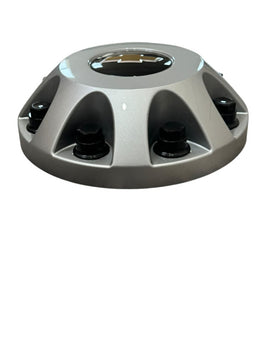 2011-2021 Chevy Silverado 3500 Front Dually Hubcap 9597796 Wheel Center Cap - actual used OEM auto part, photo 2