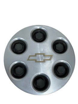 Chevrolet 2000-03 Suburban Silverado Tahoe 15004143 Wheel Center Cap - actual used OEM auto part, photo 1