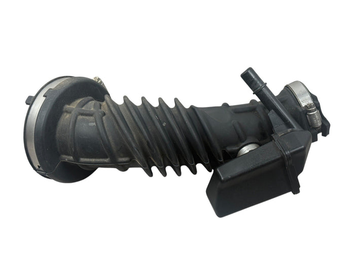 2016-2025 Chevrolet Malibu 1.5L Air Cleaner Outlet Duct Hose 84761166 OEM - actual used OEM auto part, photo 1